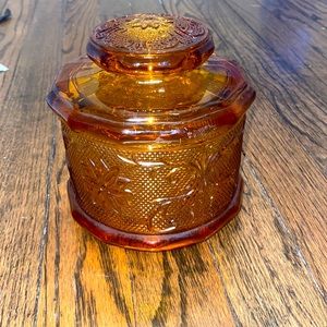 Vtg Tiara Indiana Glass Amber Biscuit Jar Canister With Lid  5"